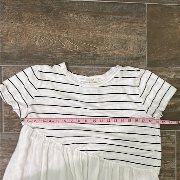 Anthropologie T.La Striped Tee in Black and White - Picture 8 of 9